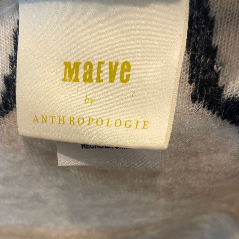 Anthropologie Maeve Black and Pink Textured poncho (bw) - Picture 2 of 8